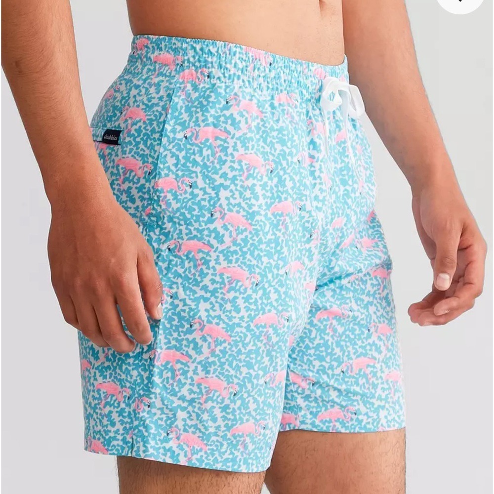 Chubbies Men's The Domingos Are For Flamingos Classic Swim Trunks 7" Large